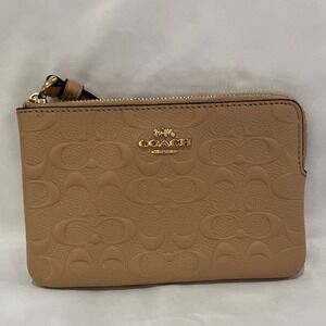Coach Signature Embossed Leather Wristlet‎ Pouch Tan Gold Hardware Zip Top
